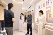 抽签算命董明珠：产品质量不好伤害消费者，也是在伤害自己的品牌